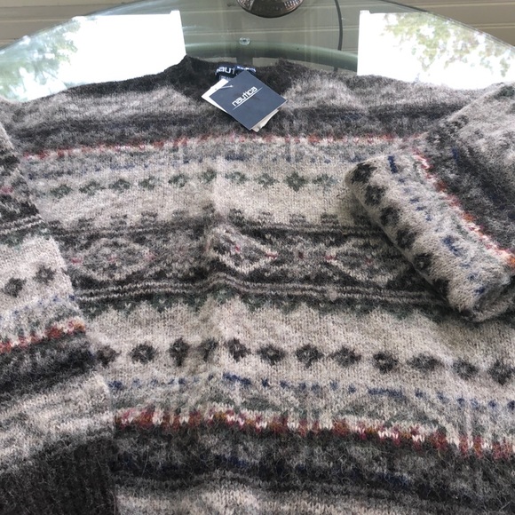 Nautica 100% Wool Sweater - Picture 2 of 3